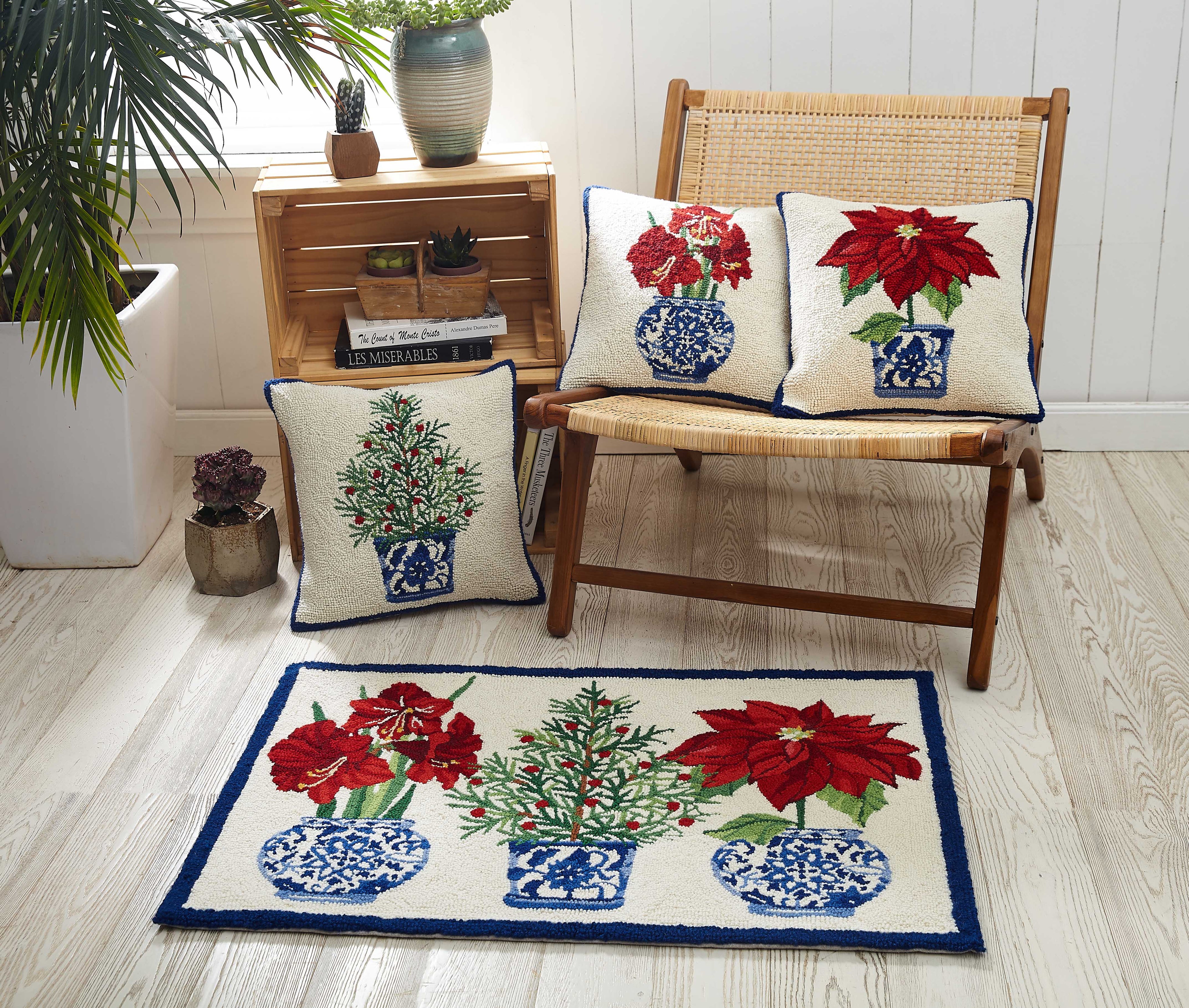 Chinoiserie Amaryllis Hook Pillow