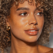 Contour Self-Tanning Sculpt + Glow