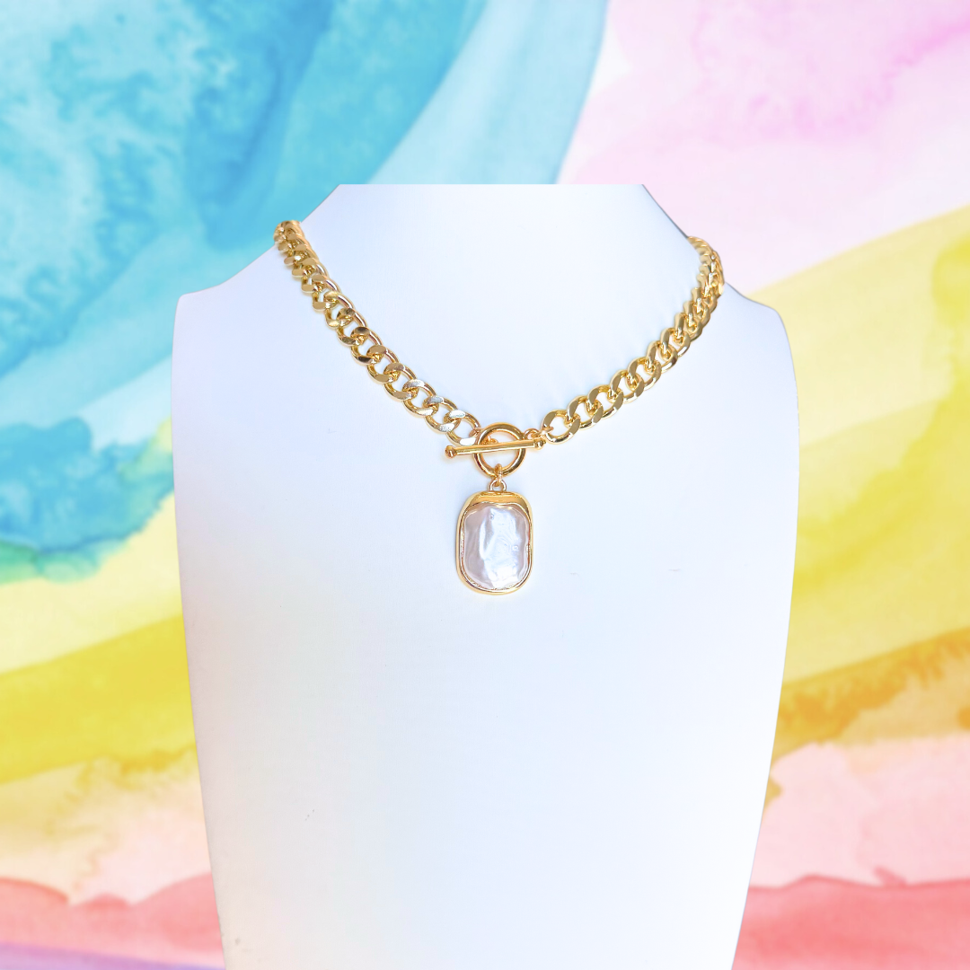 Gold Iris Pearl Necklace