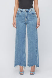 Medium Wash Frayed Stretch Dad Jean