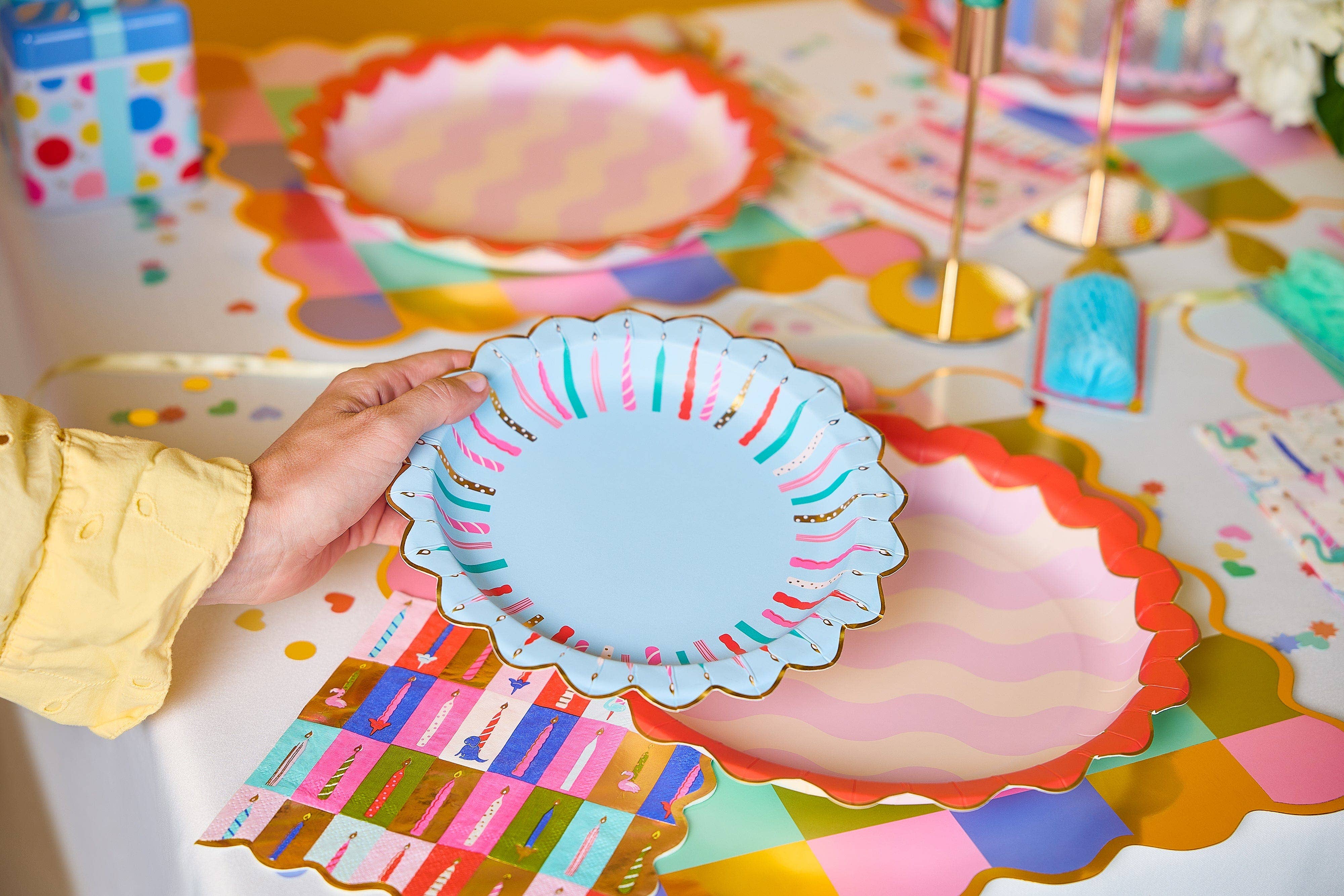 Birthday Wishes Dessert Plates (10 ct) showing size- 10"