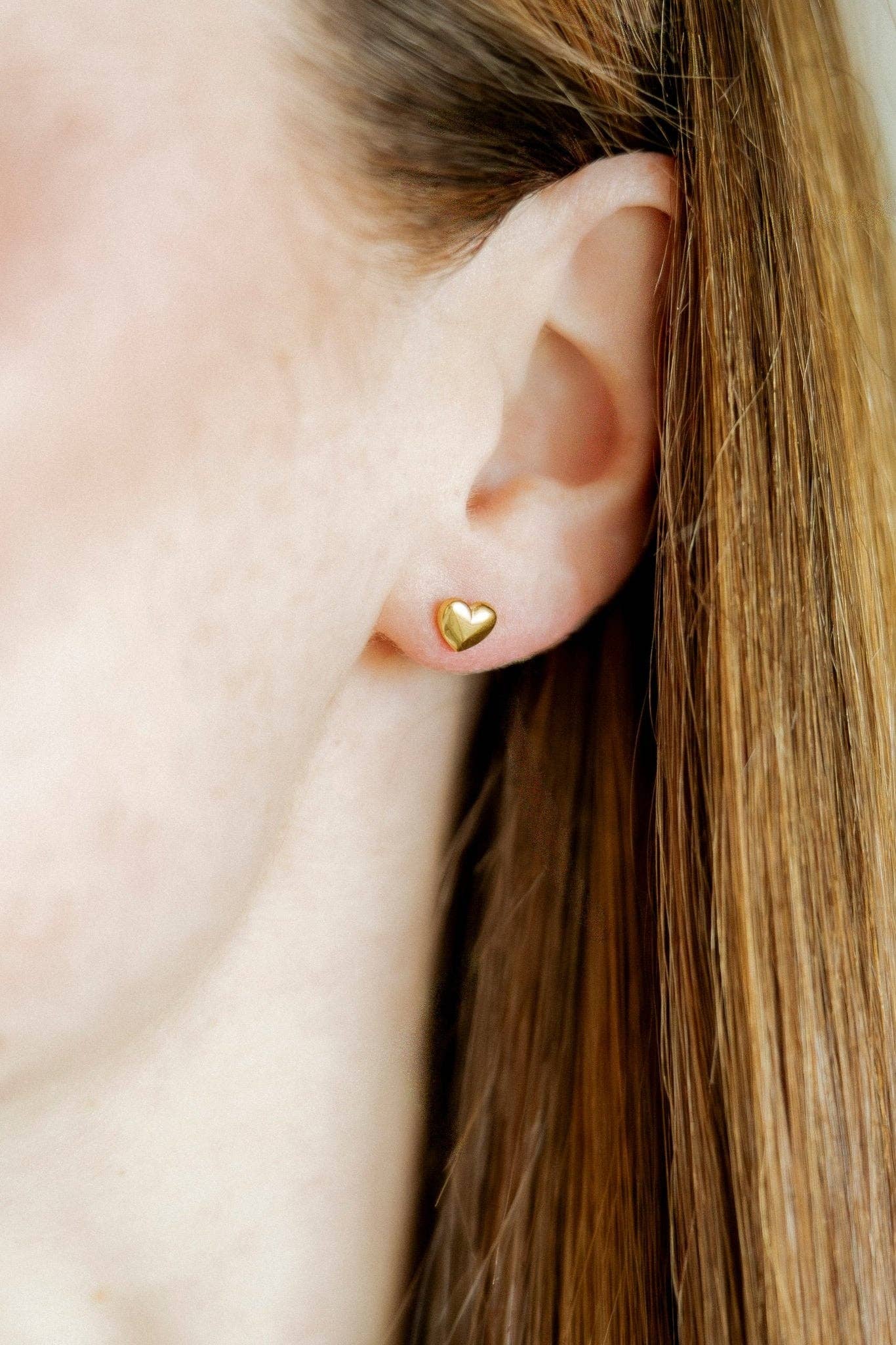 Screwback Stud Earrings Hadley
