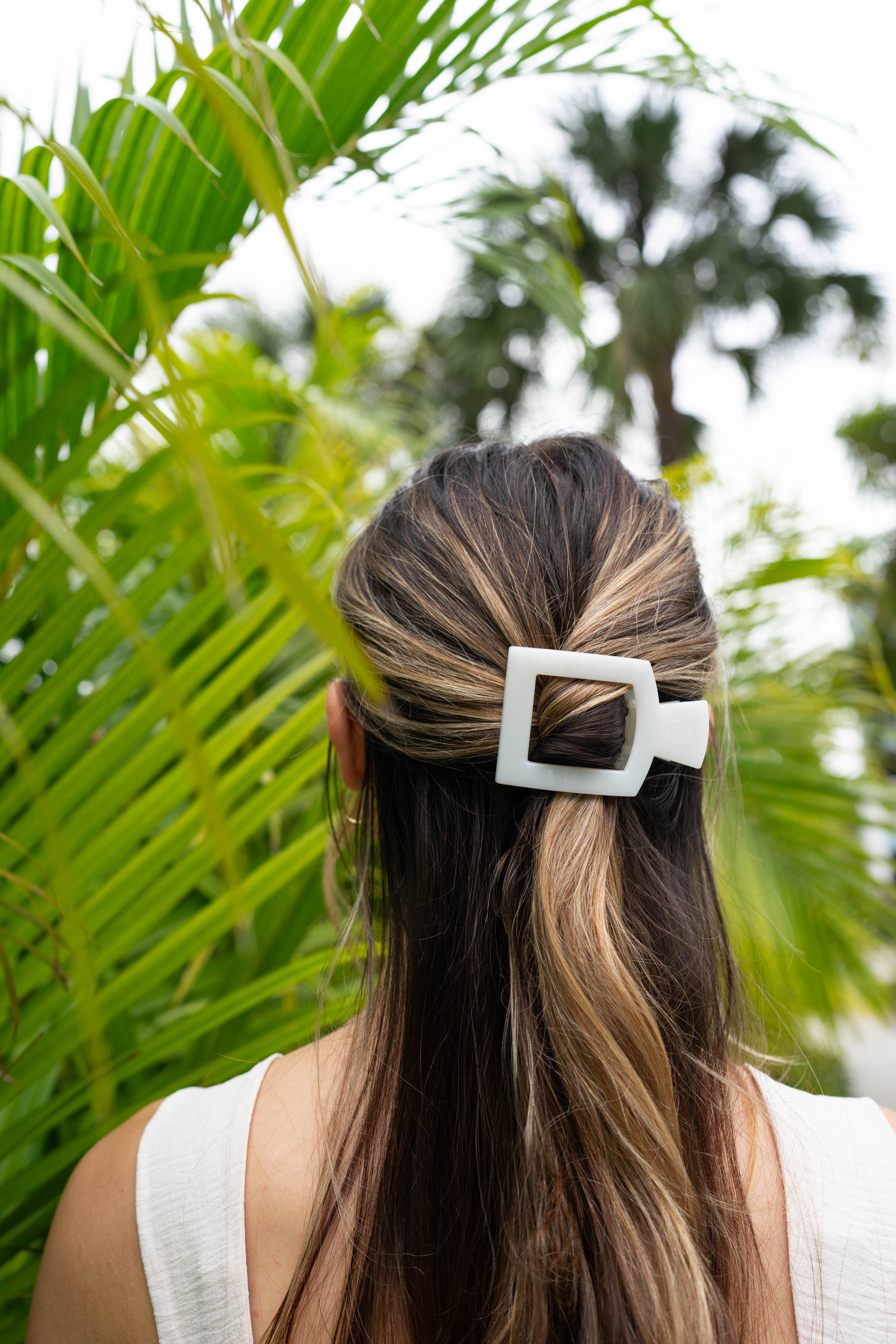Coconut White Medium Square Flat Hair Clip