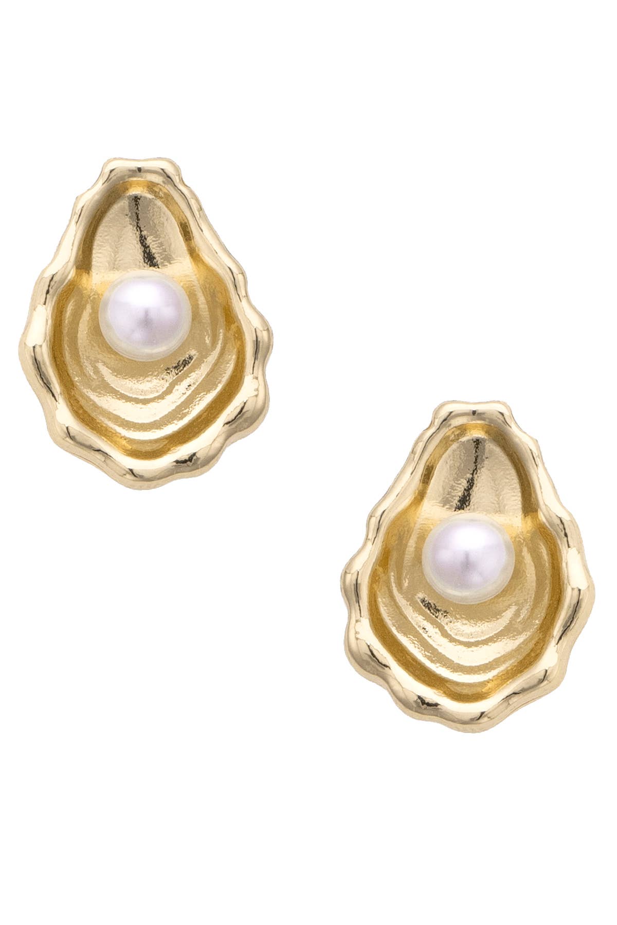 Oyster & Pearl Stud Earrings in Shiny Gold
