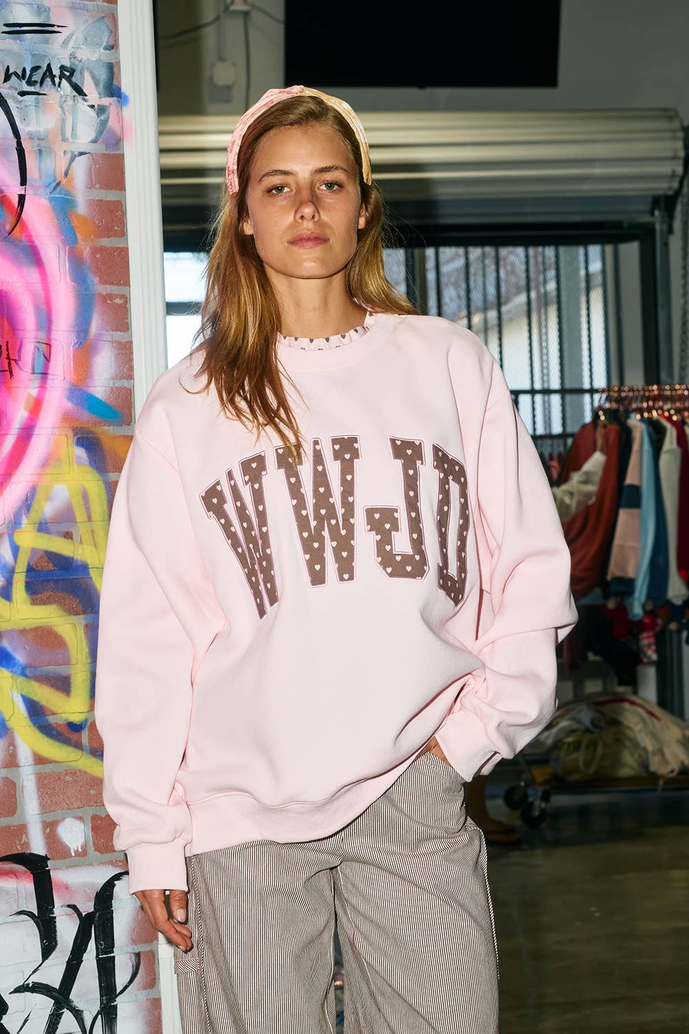 WWJD Heart Printed Mockneck in a oversized