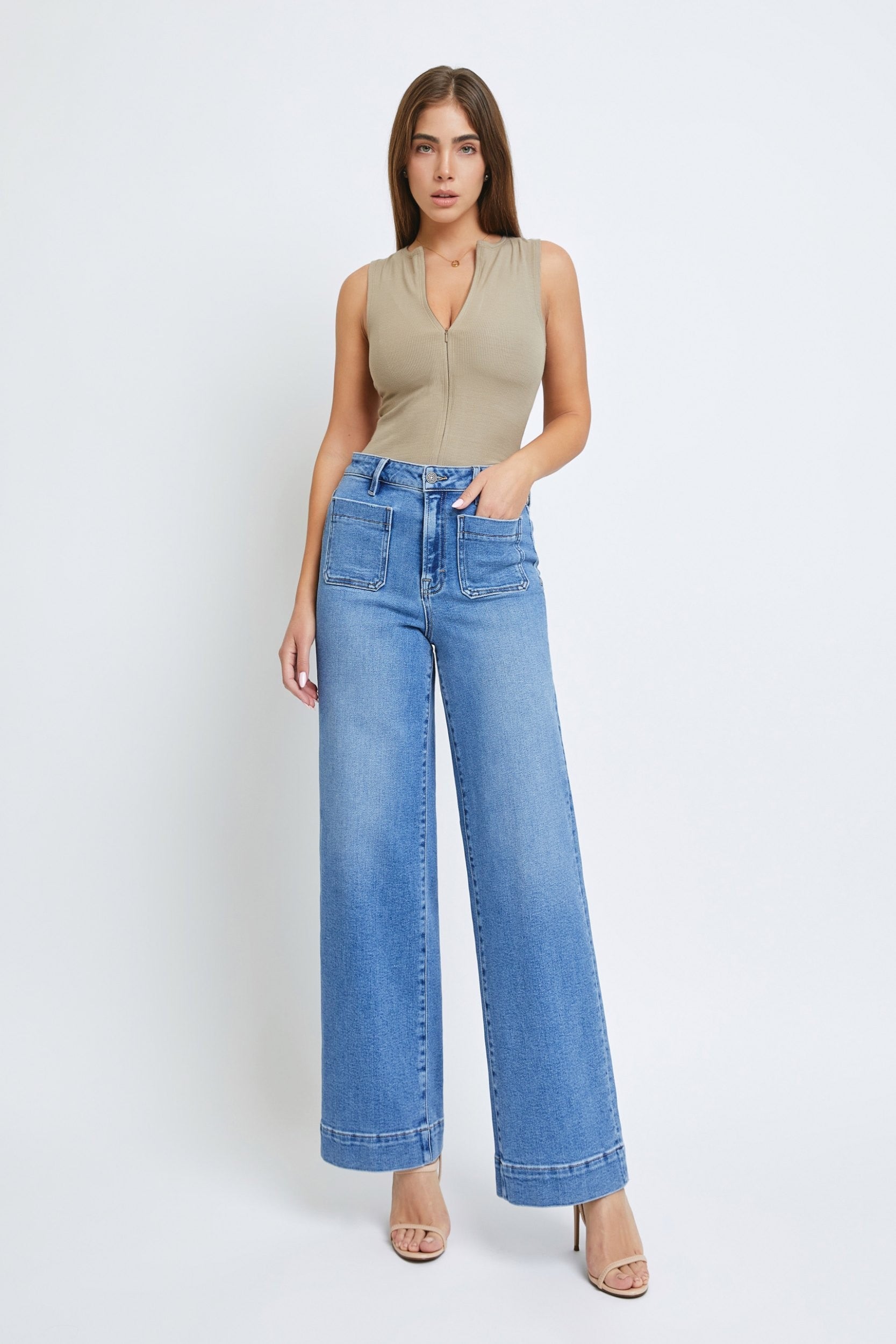 Med Wash Front Pocket Jeans