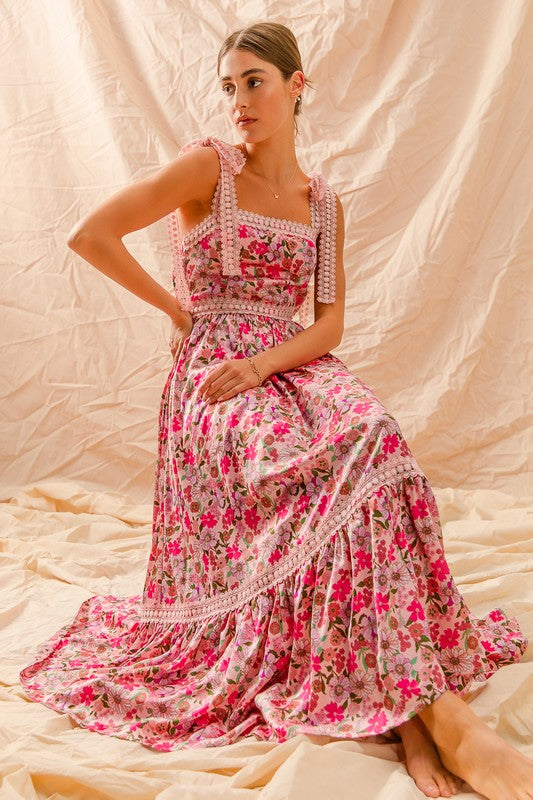 Floral Maxi Ribbon Detail