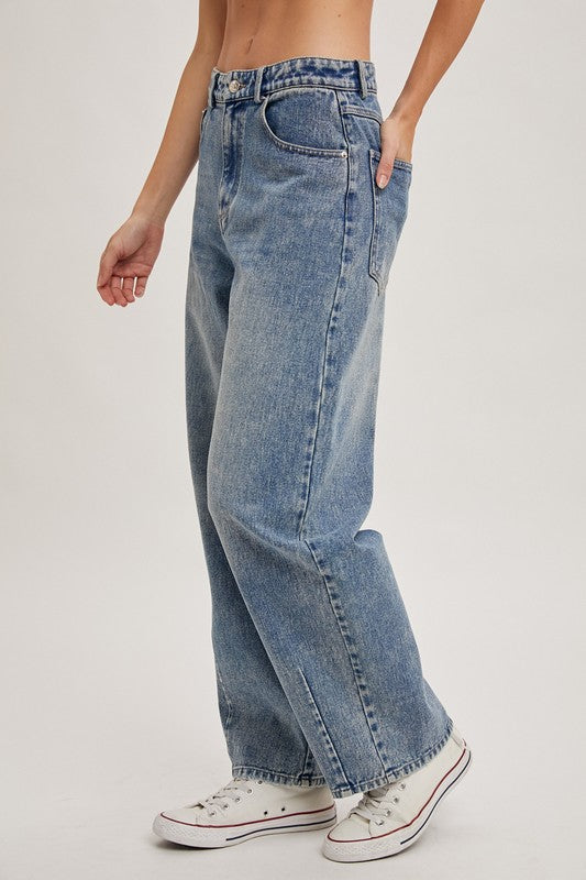 Lt. Wash Balloon Jeans
