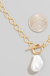 Pearl Pendant Toggle Chain Necklace