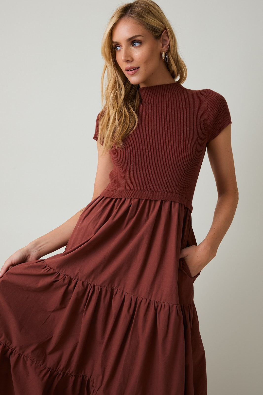 Mock Neck Knit Tiered Midi Dress