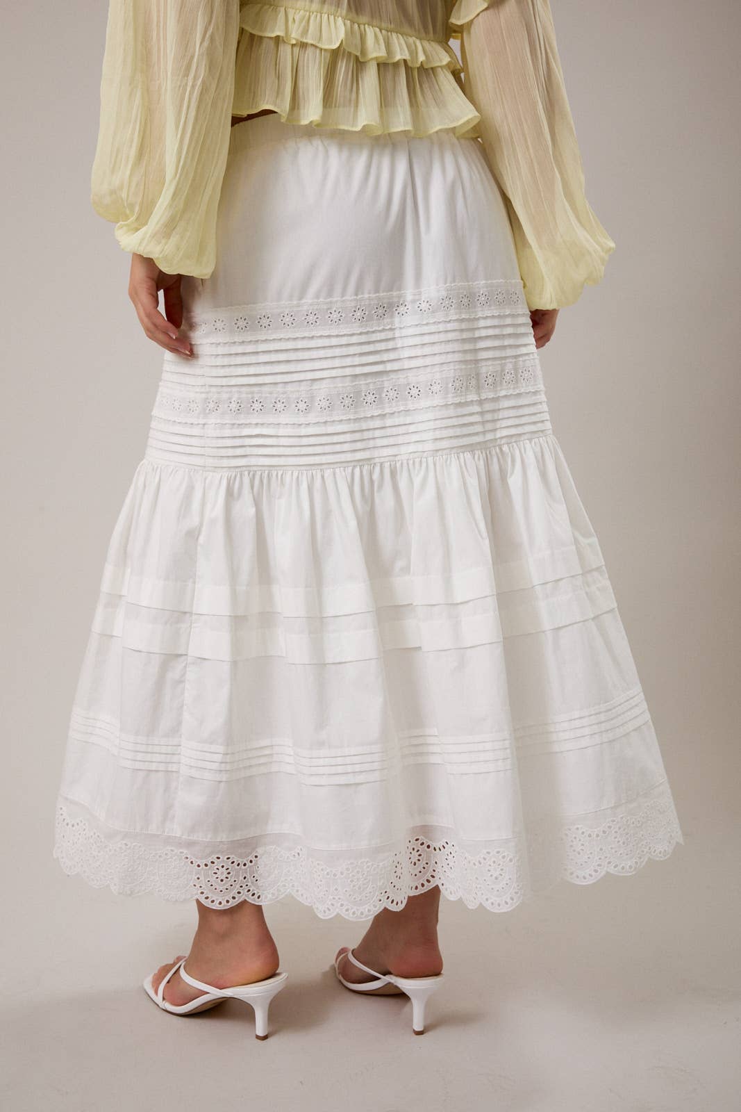 White Mid Rise Detailed Maxi Skirt