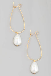 Metallic Wire Pearly Charm Hoop Earrings