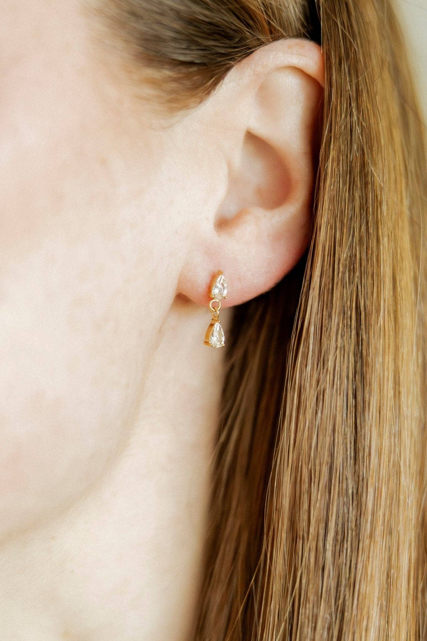 Screwback Stud Earrings Vivian