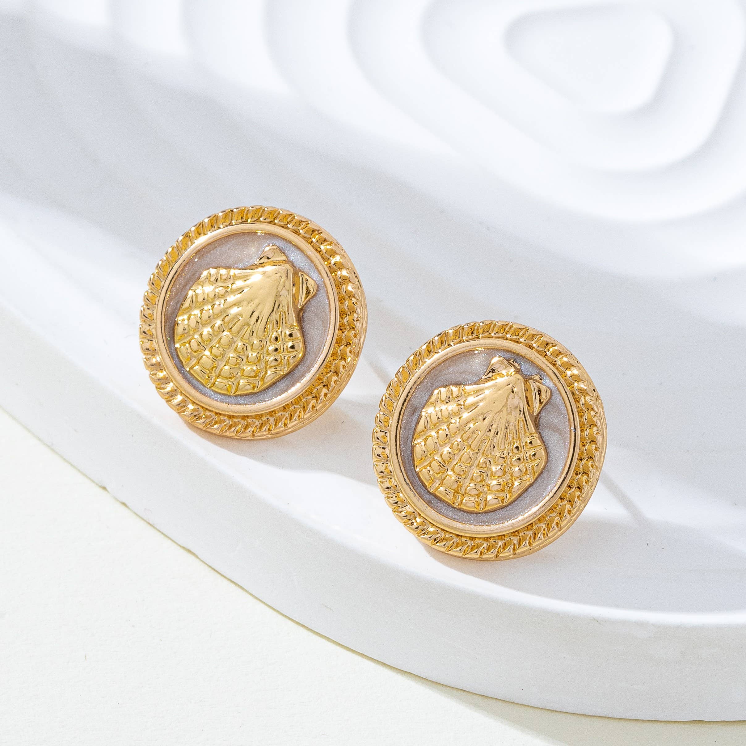 Shell Enamel Button Earrings