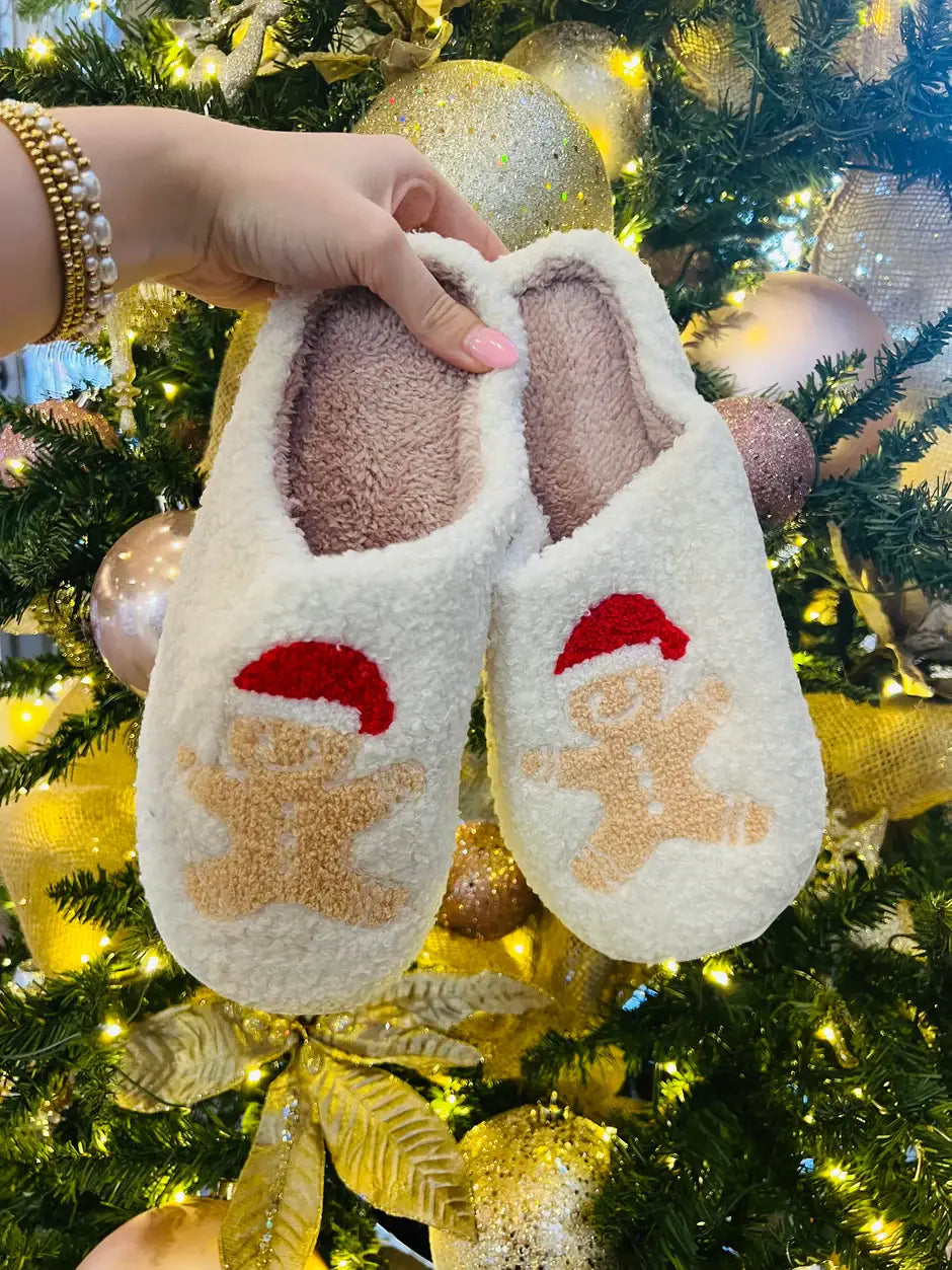 Gingerbread Man Slippers: M 7-8