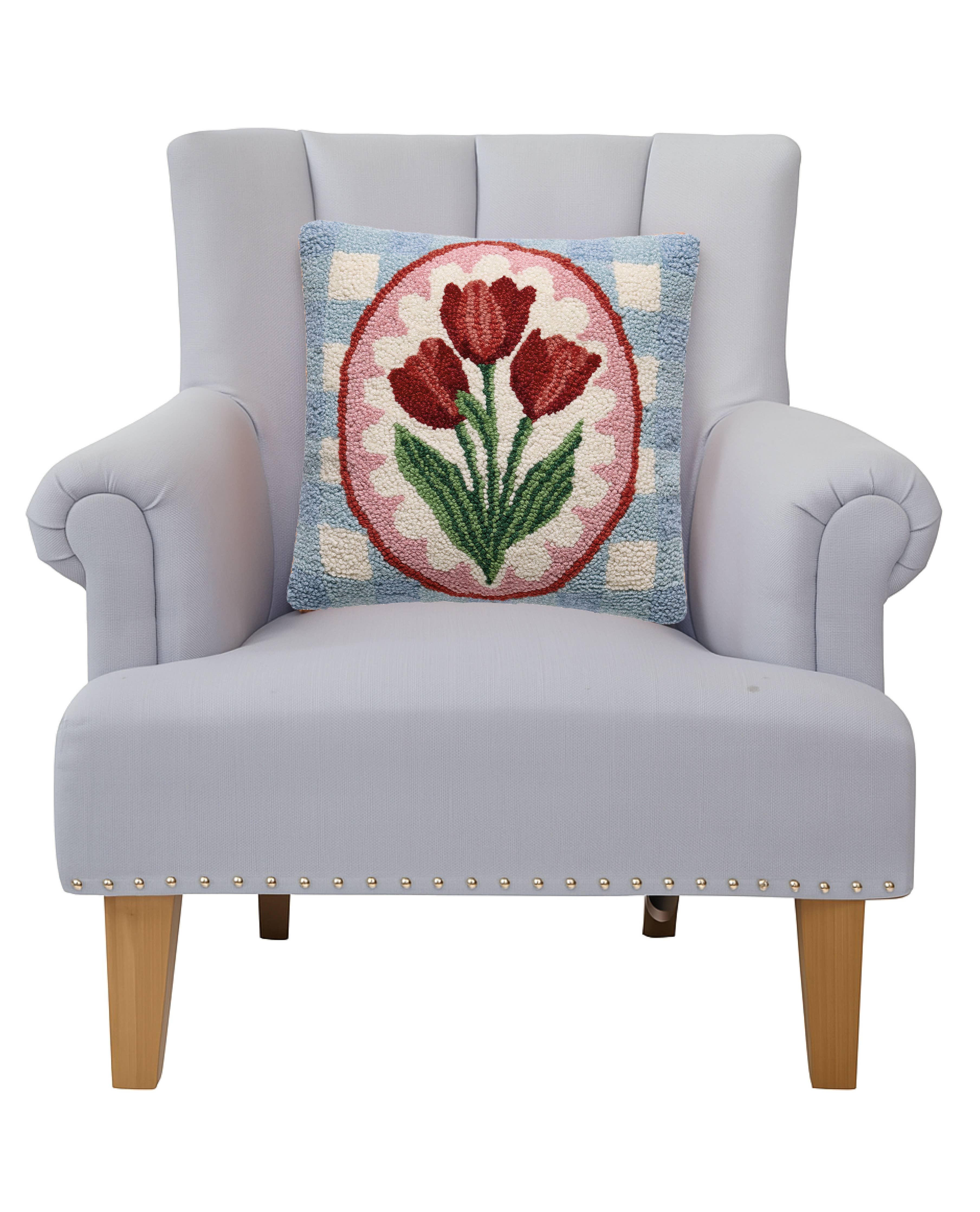 Tulip Frame Hook Pillow