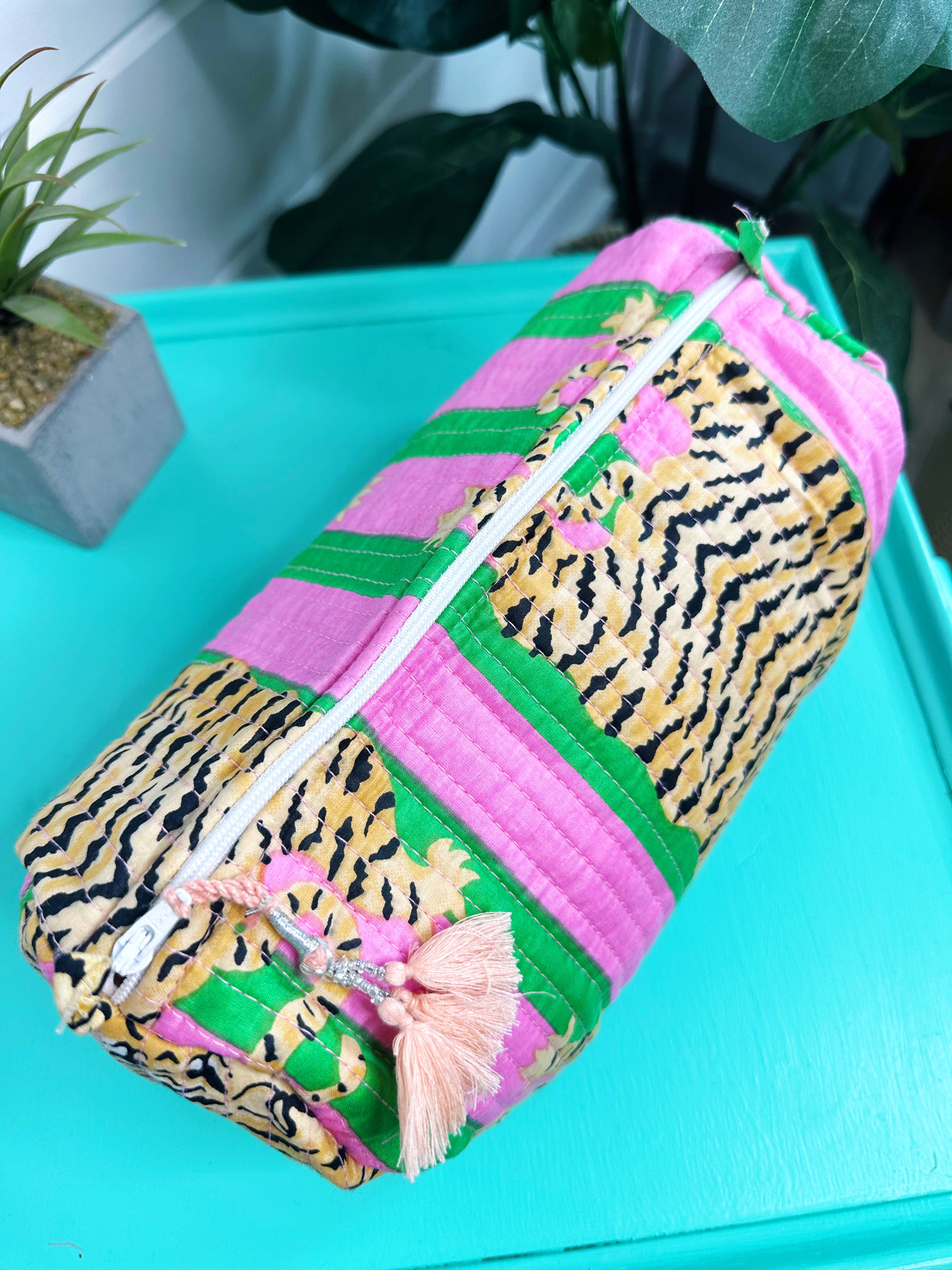 Tiger Large Print Quilted Makeup Bags