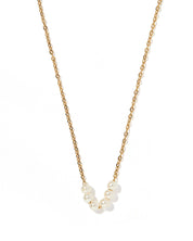 Necklace Delta Pearl