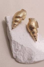 BEACH GOLD CONCH SEASHELL DROP EARRINGS