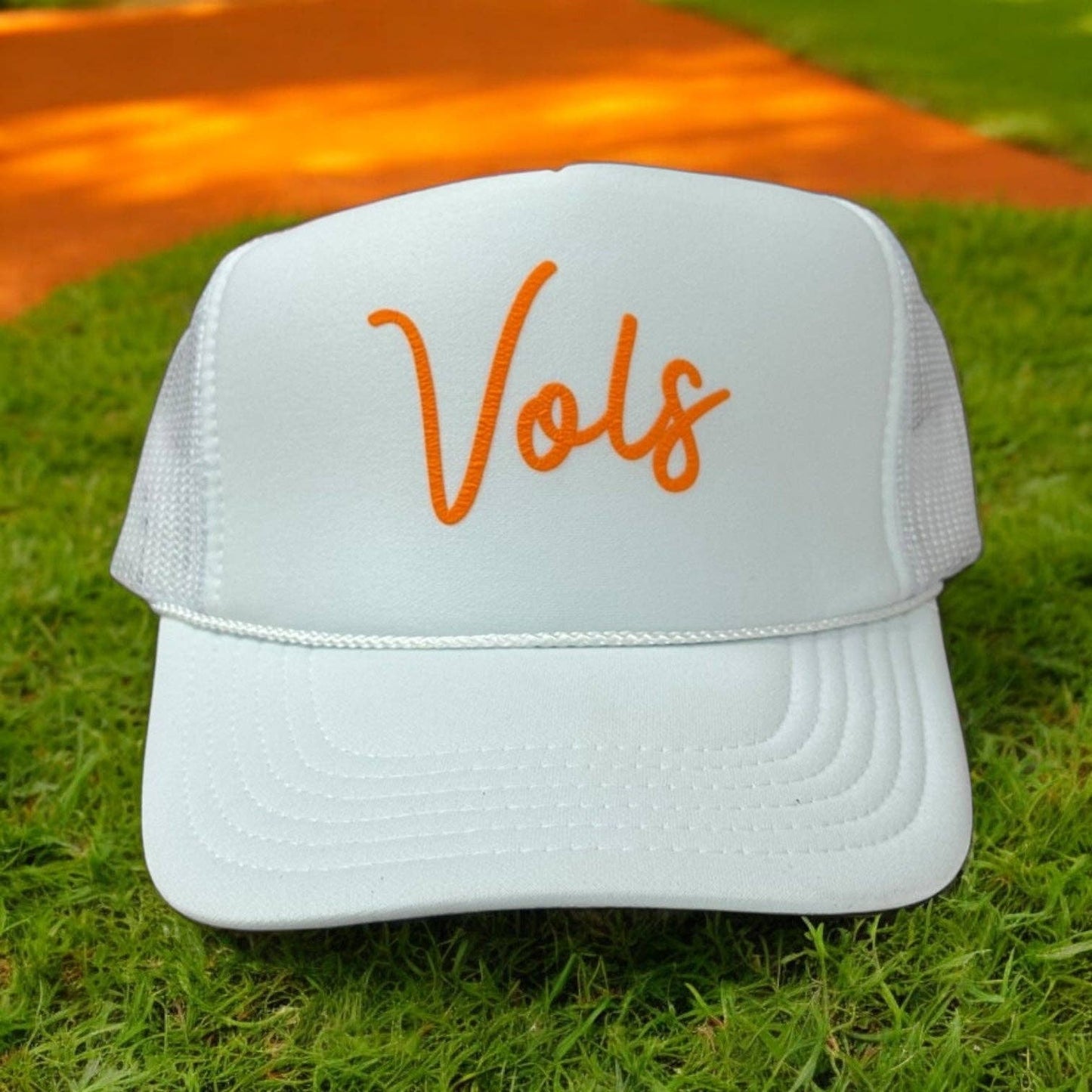 Vols - White Trucker