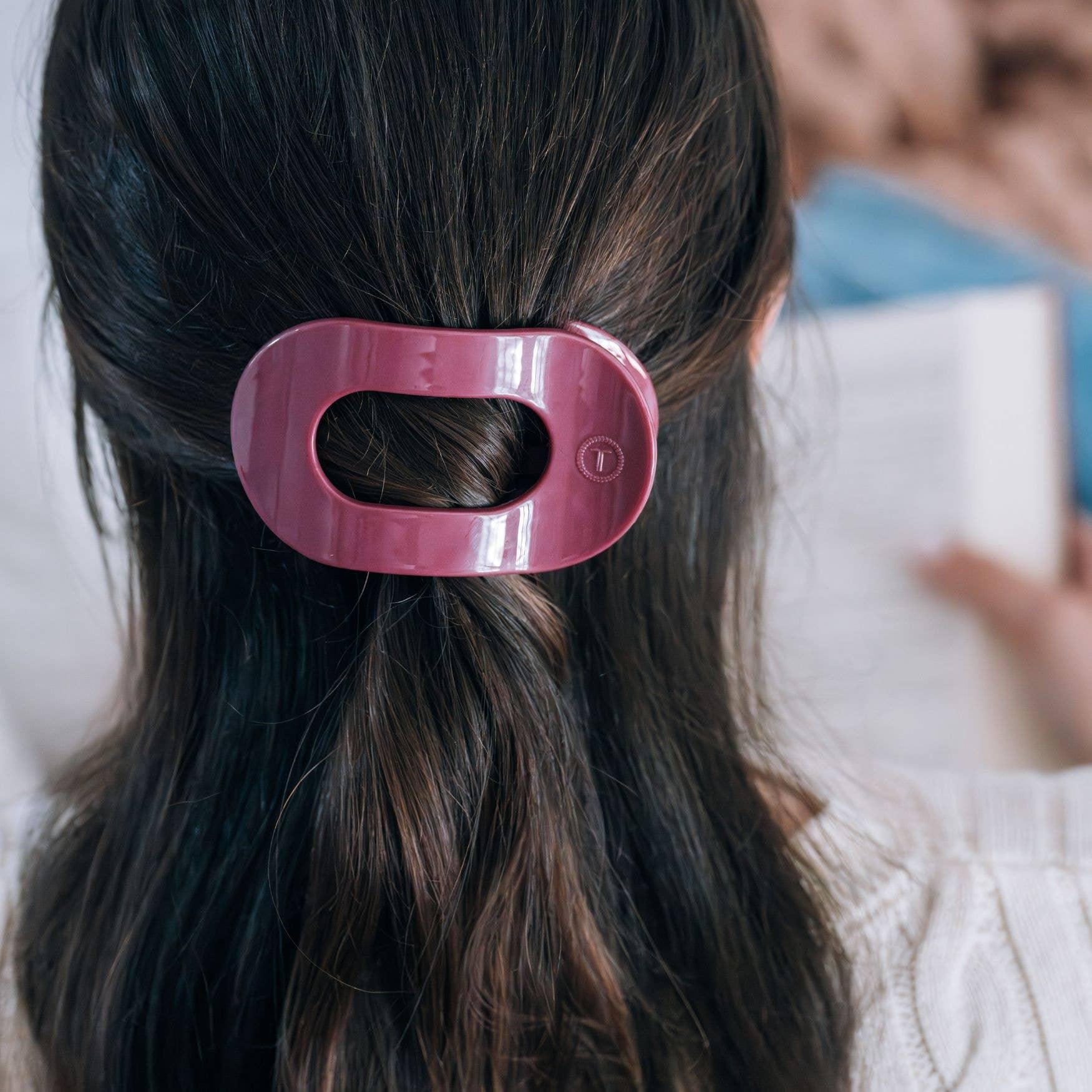 Wild Side Med. Flat Round Hair Clip