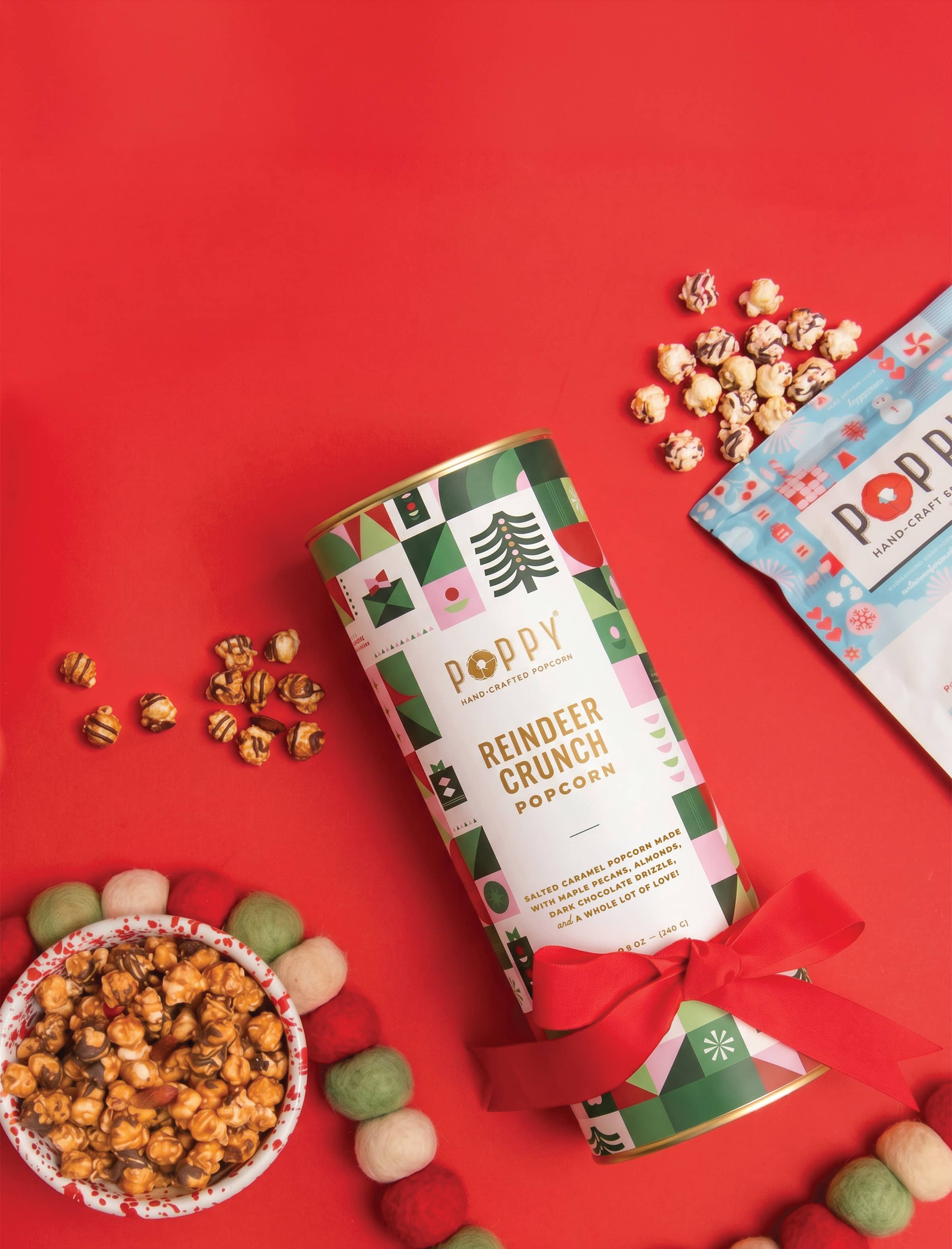 Reindeer Crunch Popcorn Cylinder