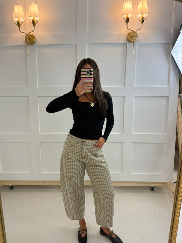 Black Ruched Long Sleeve