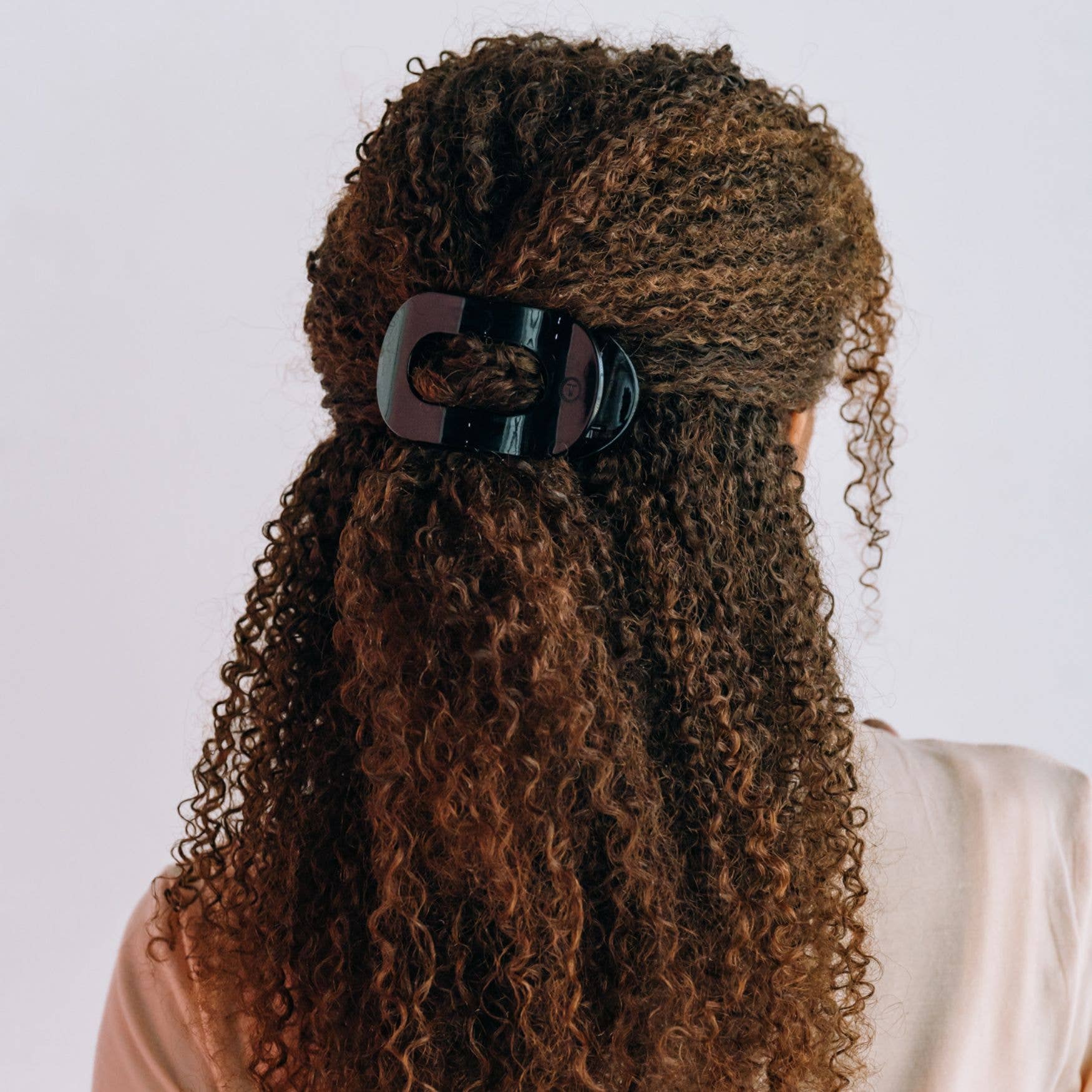 Jet Black Med. Round Flat Hair Clip