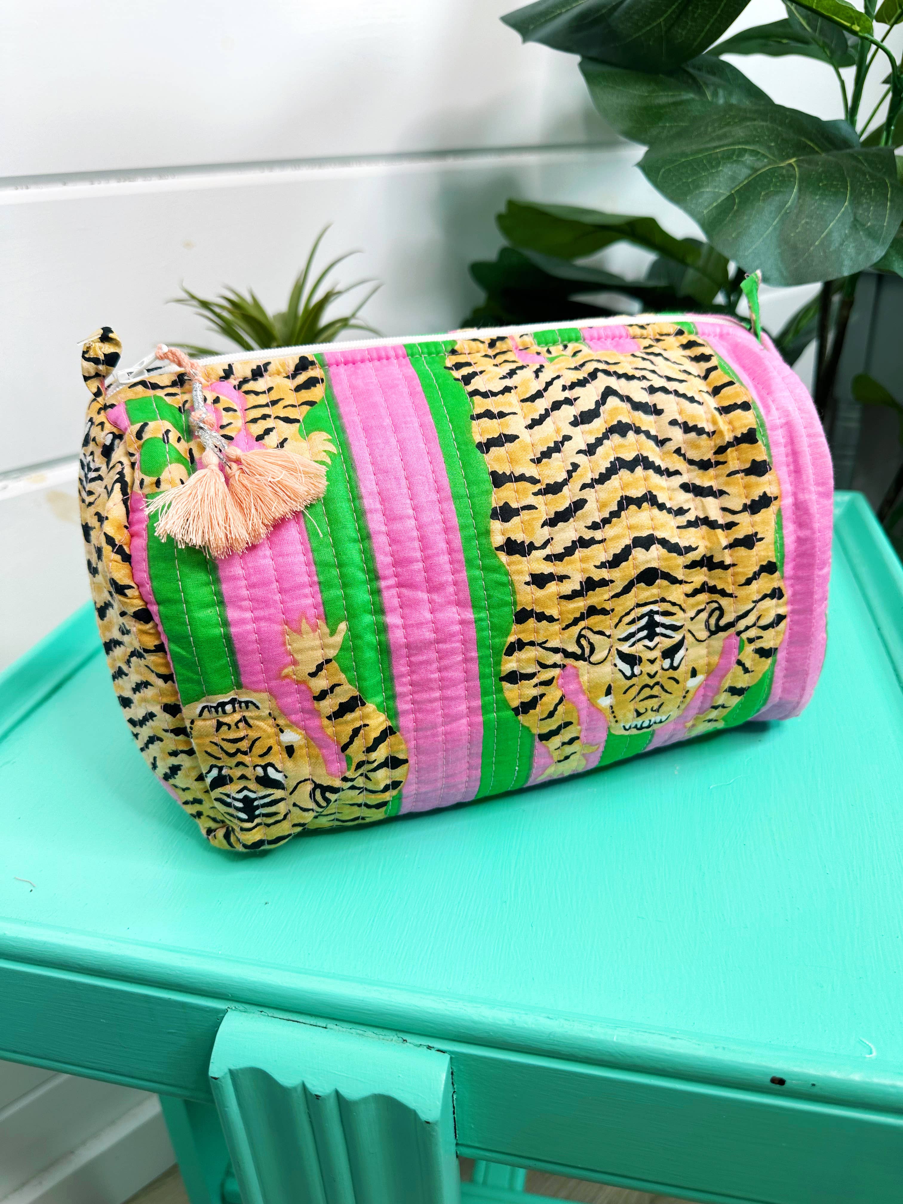 Tiger Large Print Quilted Makeup Bags