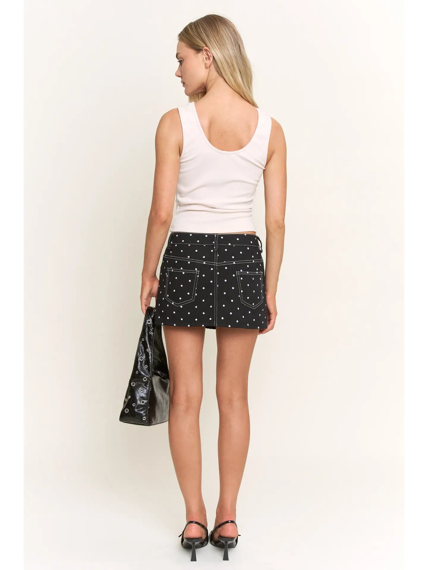 Cream Tank With Shell Detail