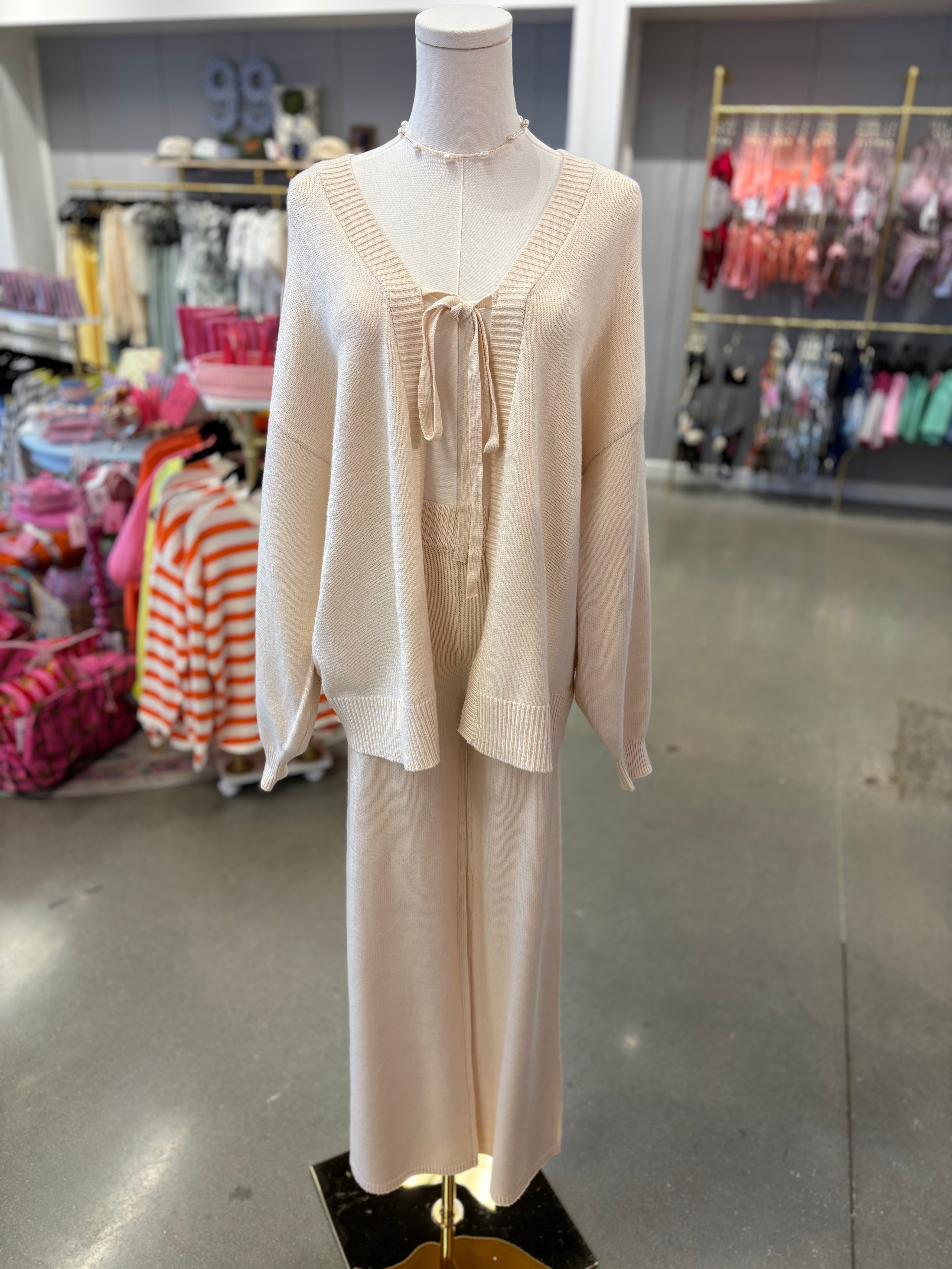 Cream Cardigan Tie Set