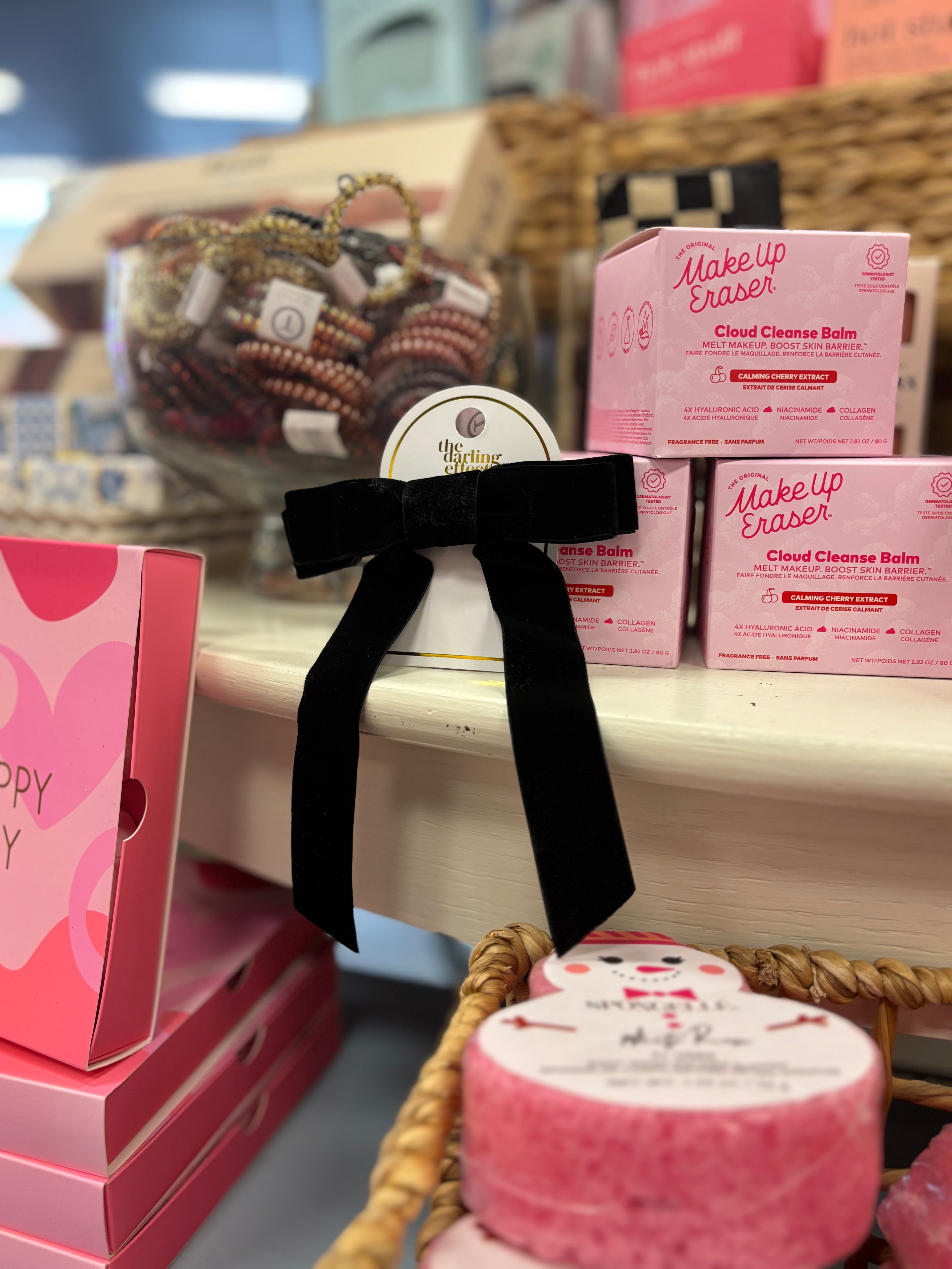 18: 30% OFF ALL ITEMS BRANDED &#39;THE DARLING EFFECT&#39;