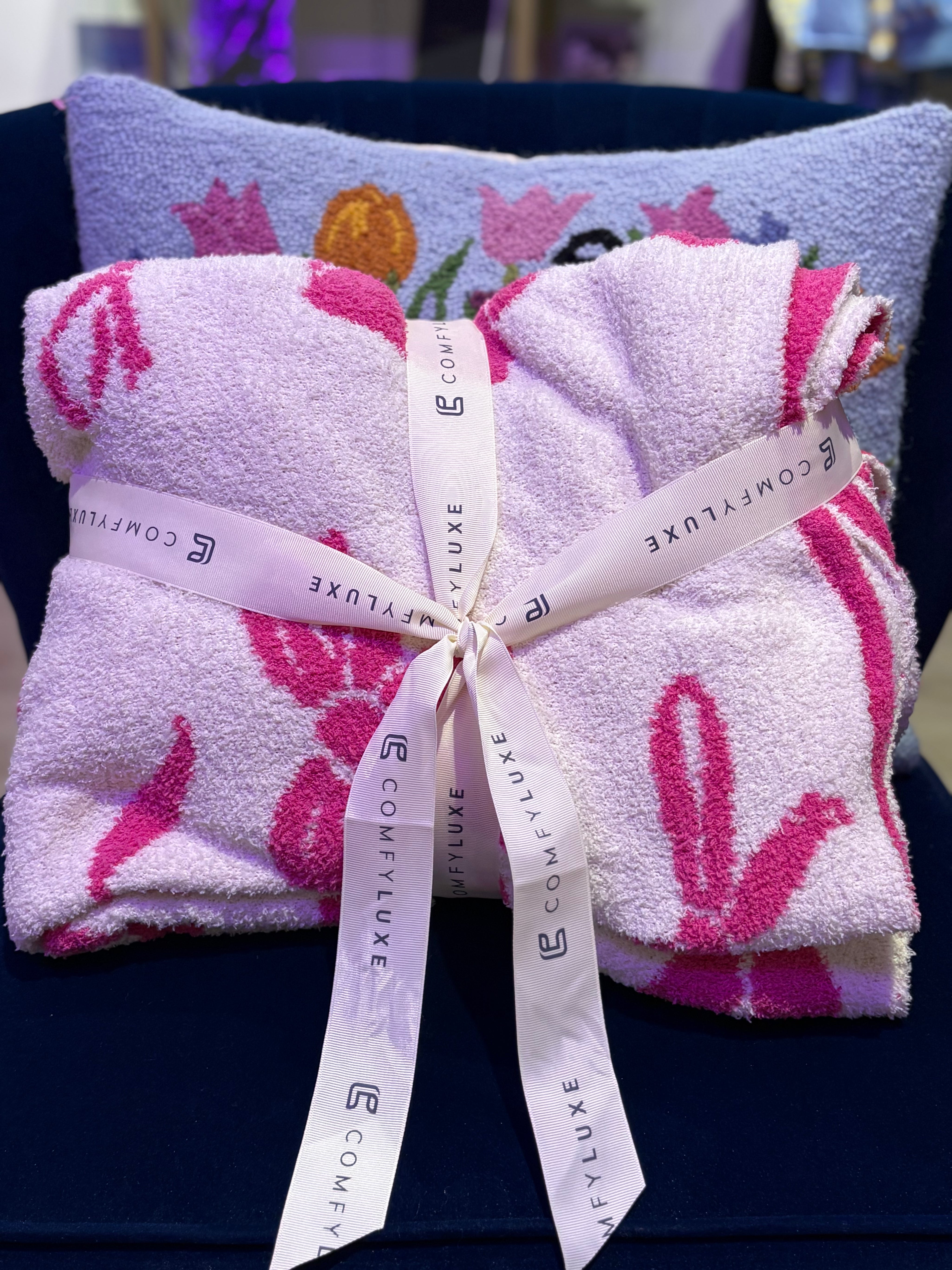 Pink Cozy Bow Throw Blanket