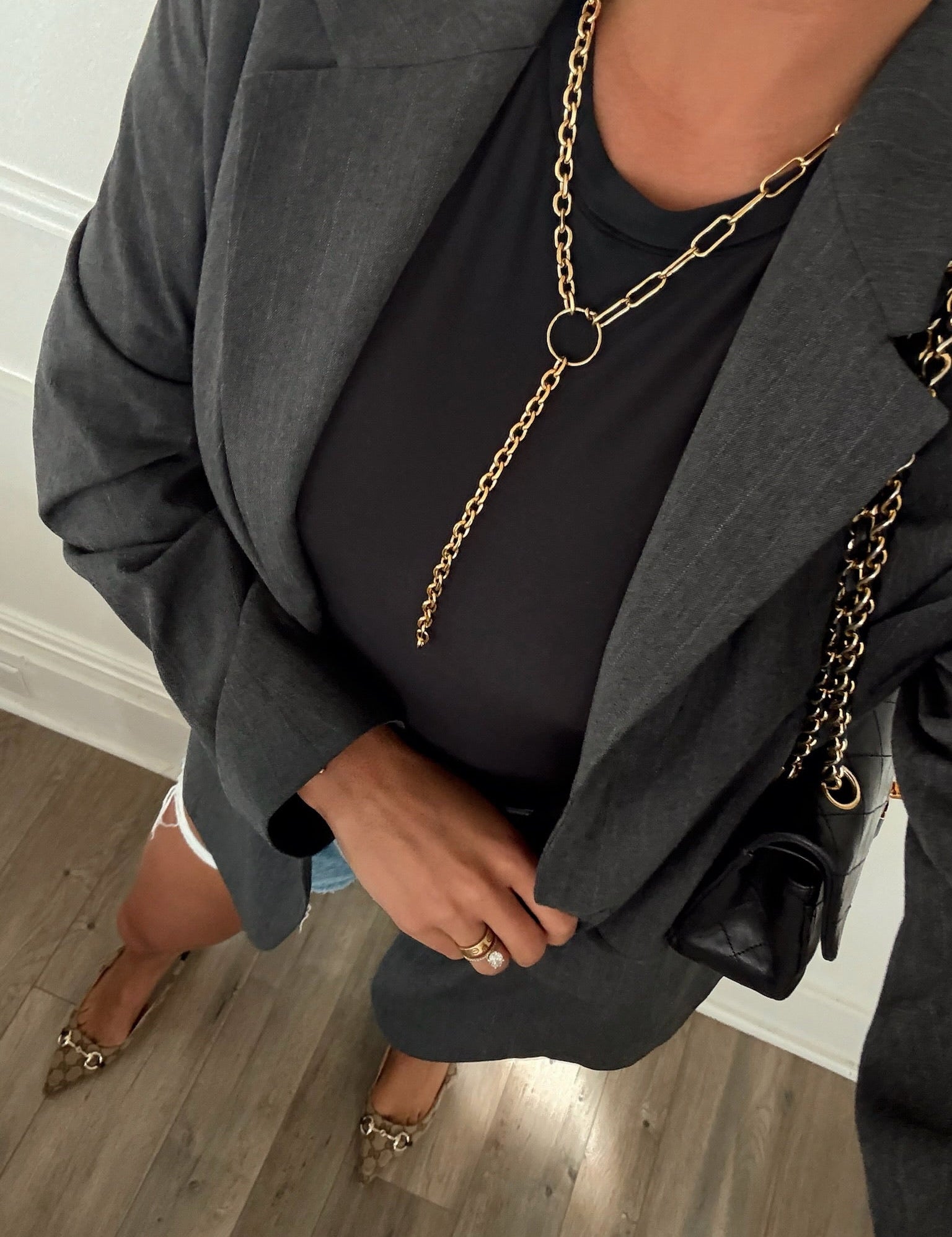 Gold Circle & Bar Chain Necklace