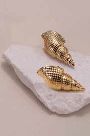 BEACH GOLD CONCH SEASHELL DROP EARRINGS