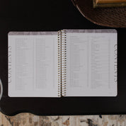 365 Days of Discovering the Beauty of Jesus/ Volume 3