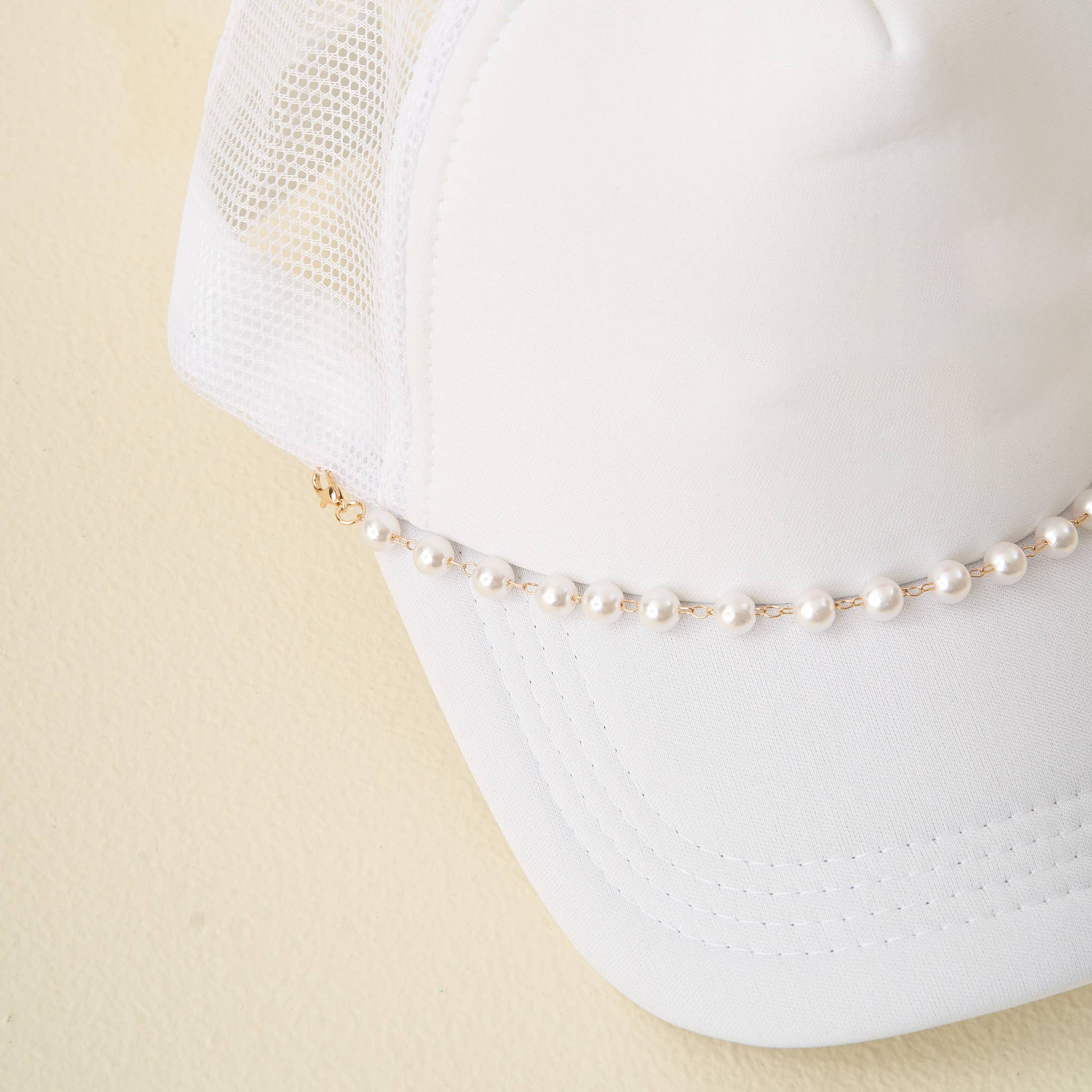 Gold & Pearl Trucker Hat Chain