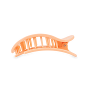 Flat Round Hair Clip | Medium | Peach Fuzz showing bendable teeth for a secure yet gentle hold