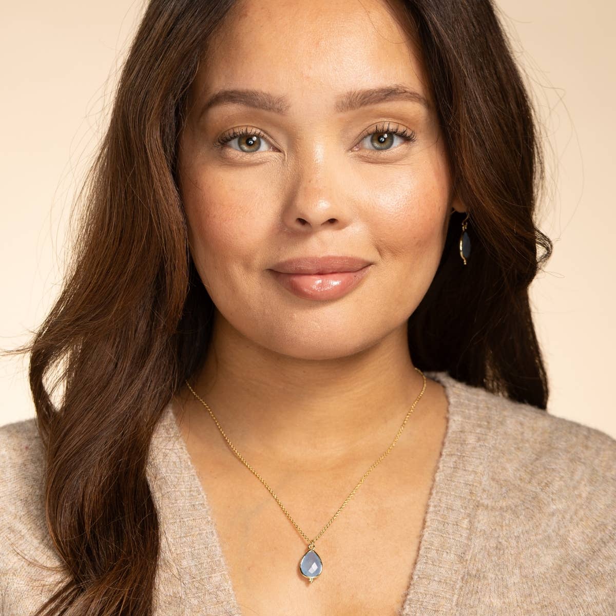 Teardrop Stone Pendant Necklace