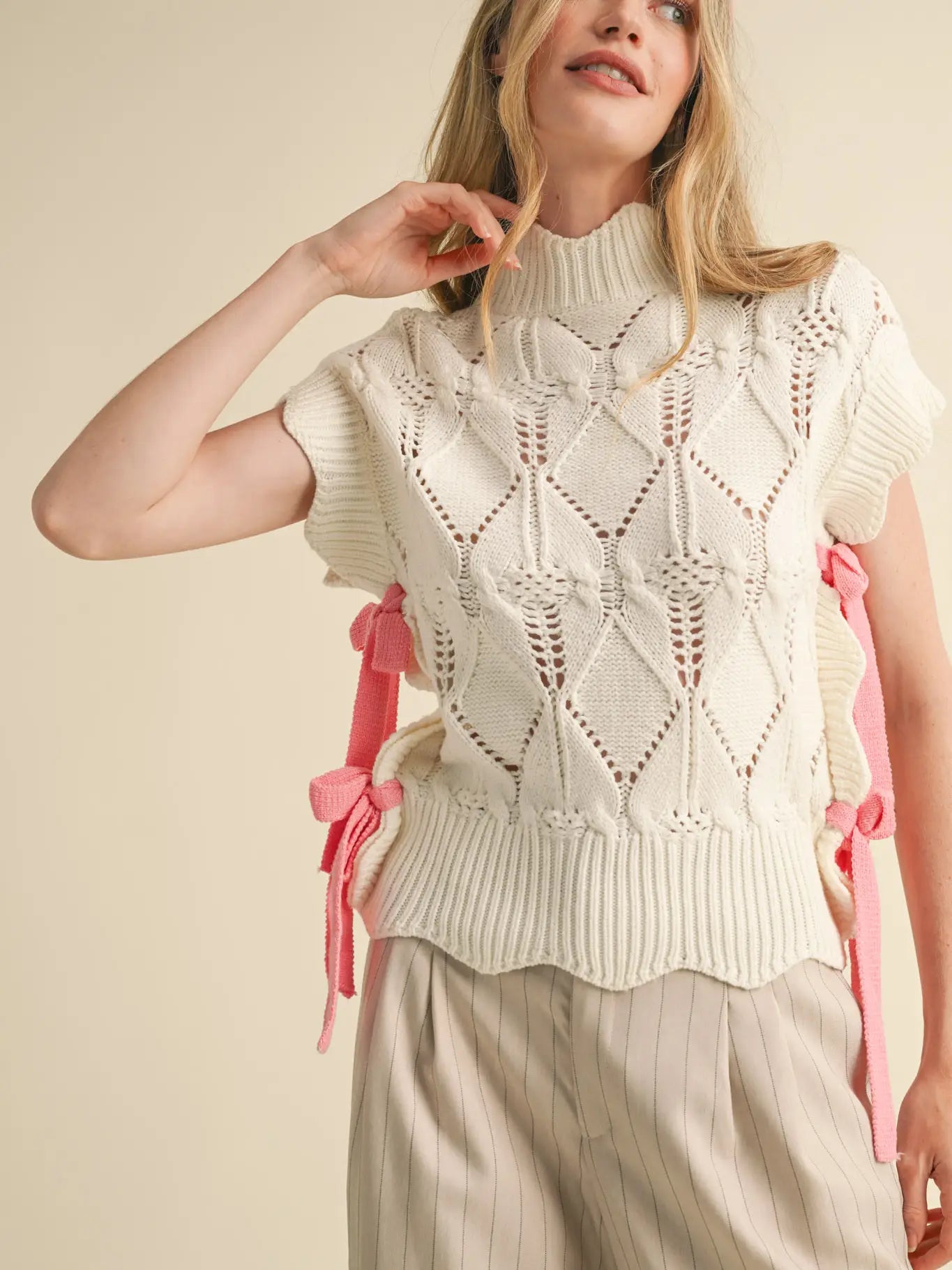 Cream Pink Mock Neck Cropped Sweater Vest