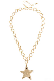 Elise Hammered Star Cable Chain Necklace in Shiny Gold