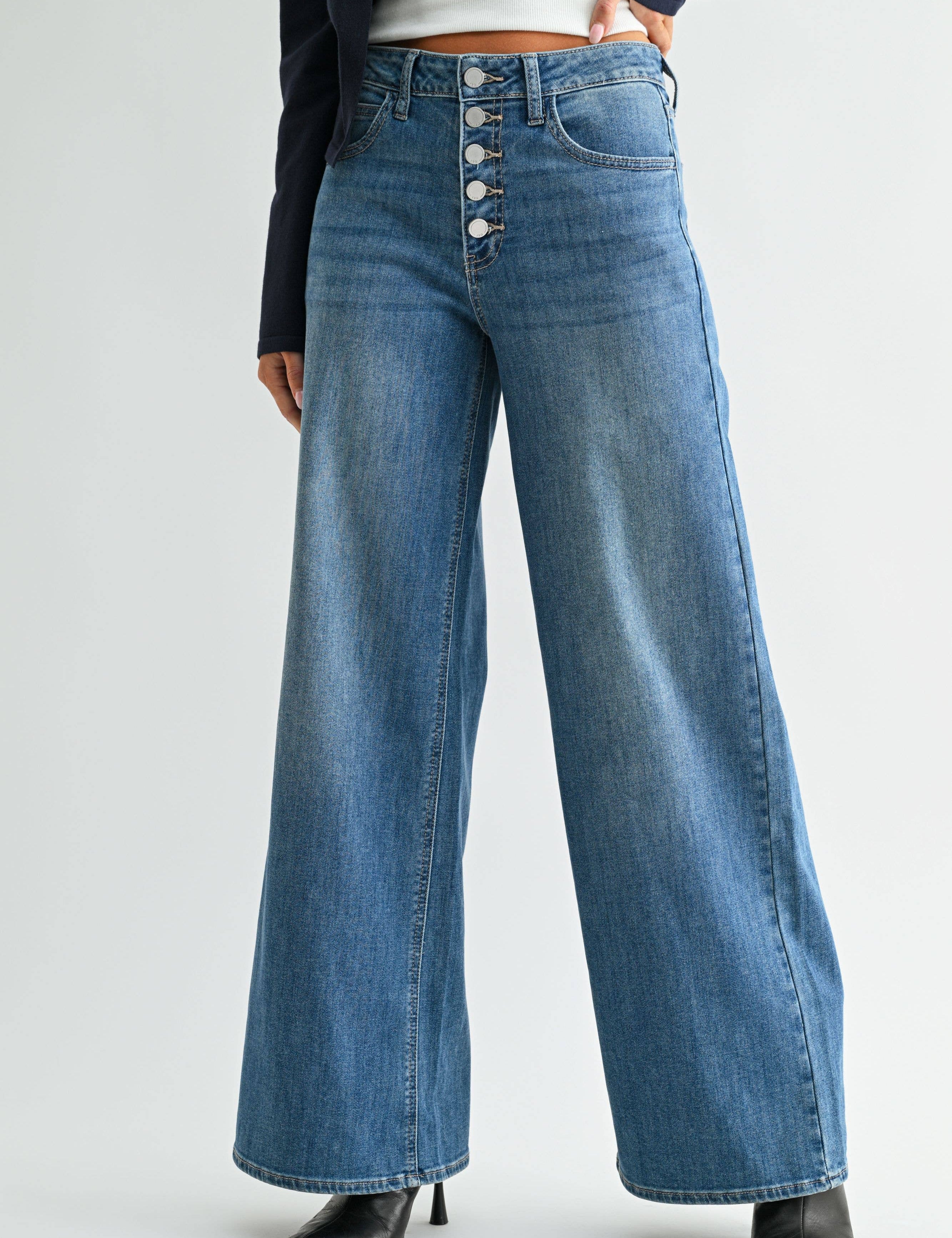 Relaxed Button Down Wide Leg — wide leg and high rise
