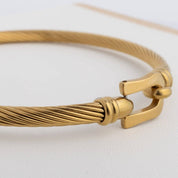 18K Gold Buckle Clasp Bangle Bracelet