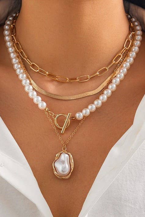 Pearl Charm Multilayer Gold Pearl Necklace