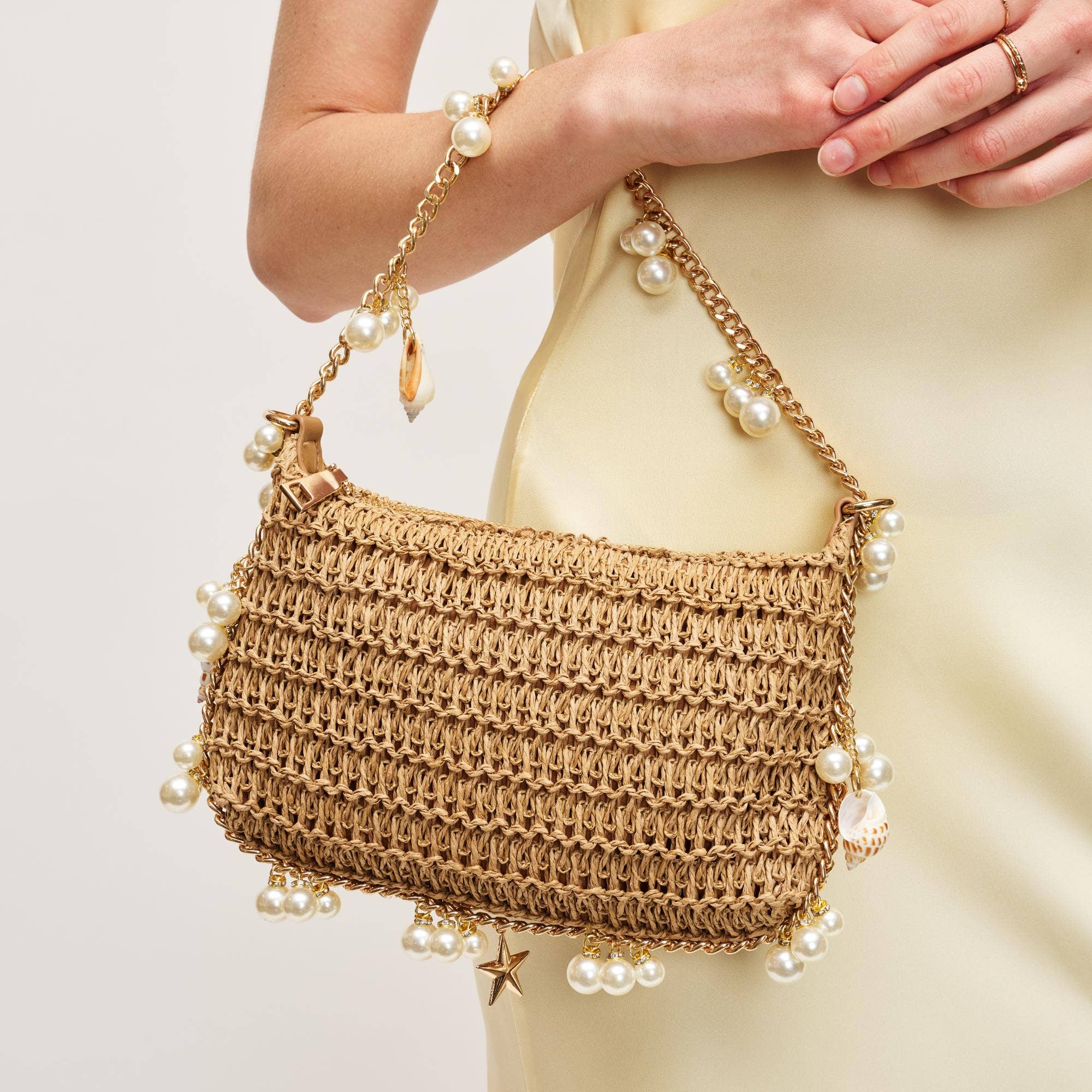 Seashell Straw Bag Evening Bag — straw and zipper closure