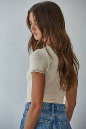 Cream Jacquard Pattern Seamless V-Neck Top