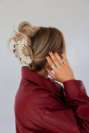 Oversized Brown & Cream Petal Arch Claw