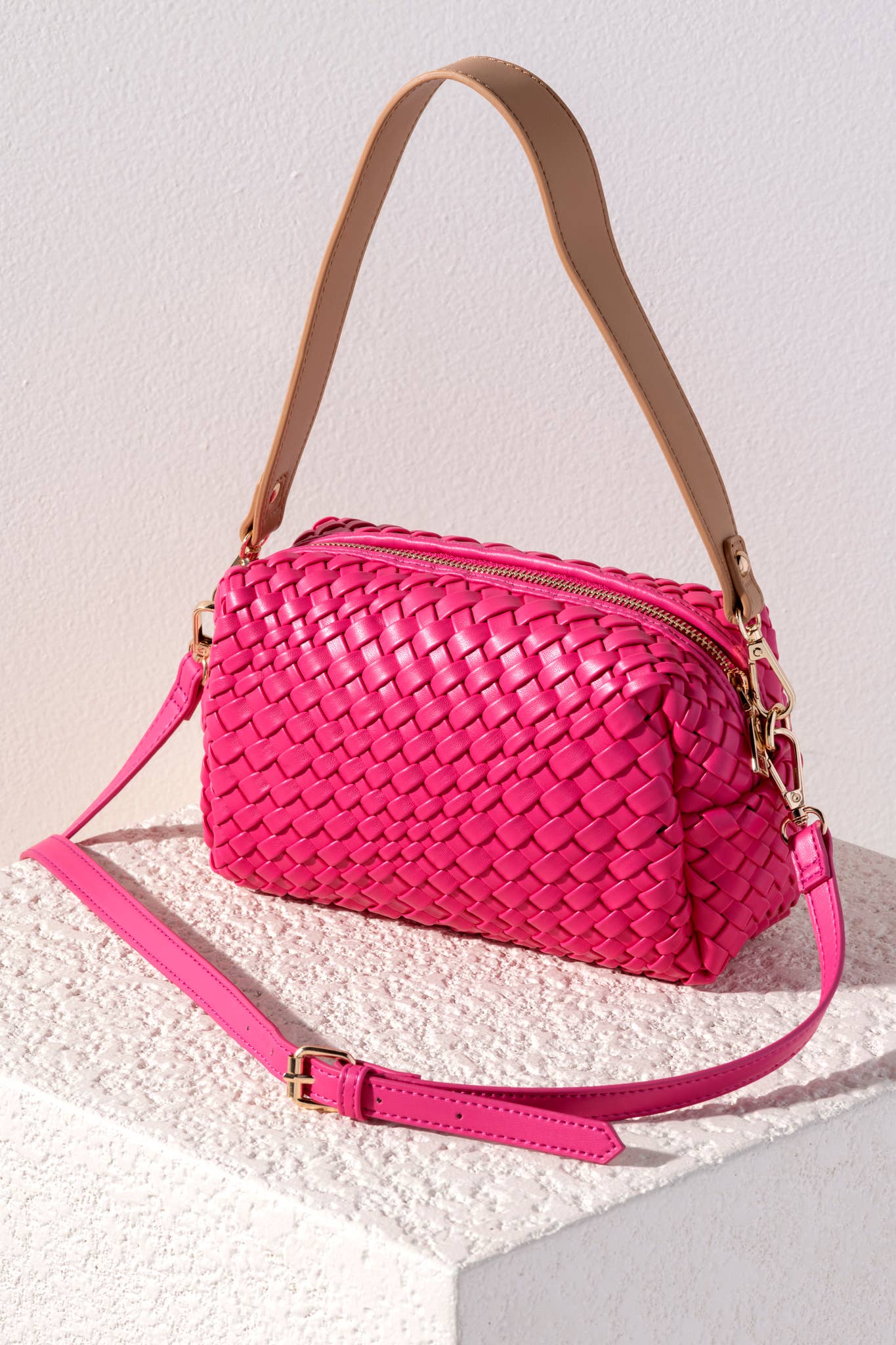BLYTHE BOXY CROSS-BODY: Pink