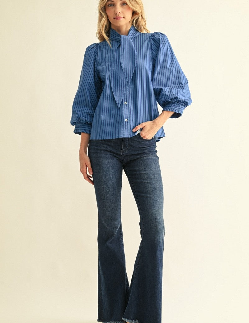 Blue B15536