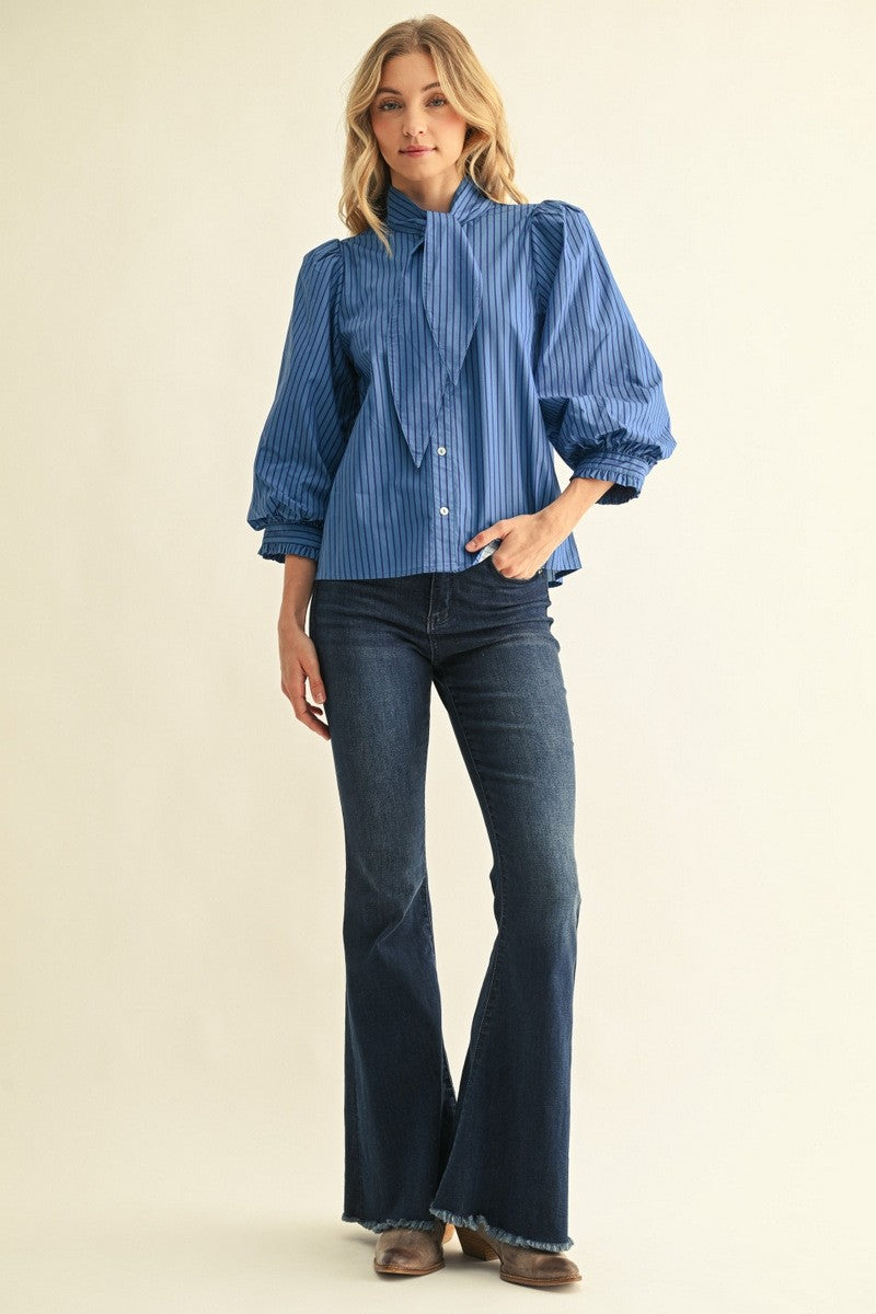 Blue B15536
